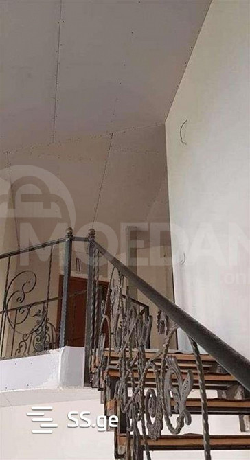 Продам 5-комн. квартиру 150м² 6/6 эт. Тбилиси - изображение 1