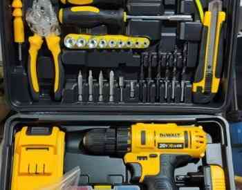 სახრახნისი შურუპავიორტი DEWALT 26V ხელსაწყოების ნაკრებით თბილისი