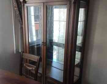 Стол в гостиной Тбилиси