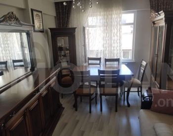 Стол в гостиной Тбилиси - изображение 4