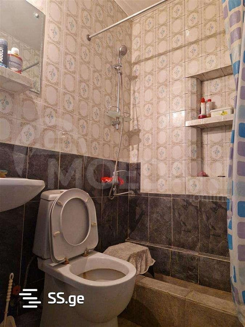 Продам 3-комн. квартиру 75м² 2/5 эт. Тбилиси - изображение 3