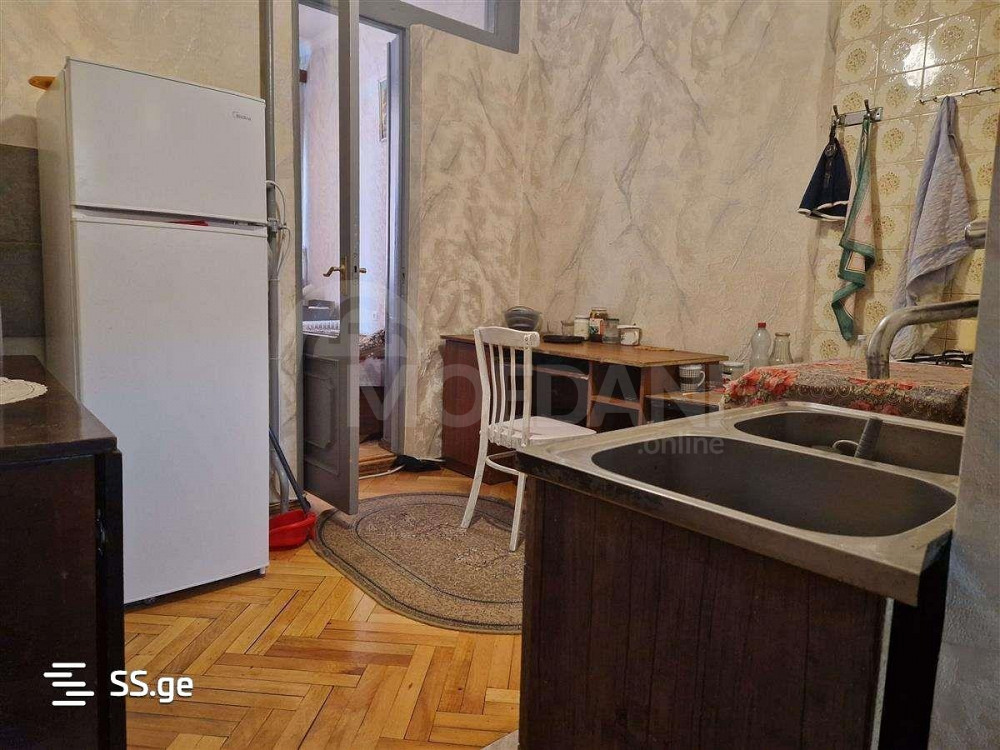 Продам 3-комн. квартиру 75м² 2/5 эт. Тбилиси - изображение 4