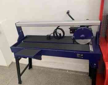 Электрический плиткорез на воде. Тбилиси