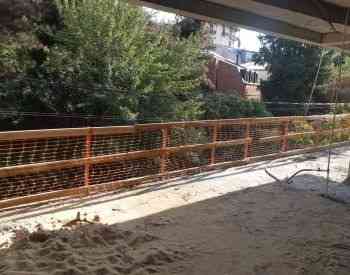 უსაფრთხოების ფიქსირებული და რეგულირებადი მოაჯირები თბილისი