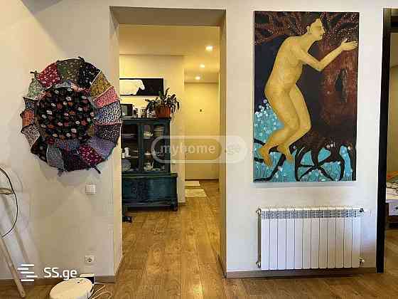 Продам 4-комн. квартиру 98м² 3/5 эт. Тбилиси