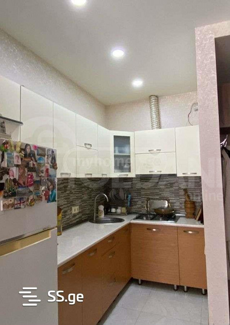 Apartments For Sale three-room 65м² 5/10 floor Tbilisi - photo 1