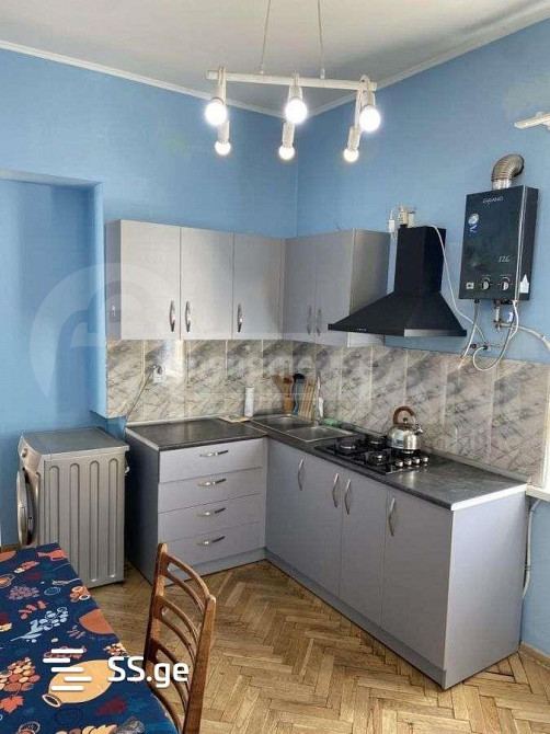 Сдам 2-комн. квартиру 70м² 3/3 эт. Тбилиси - изображение 1