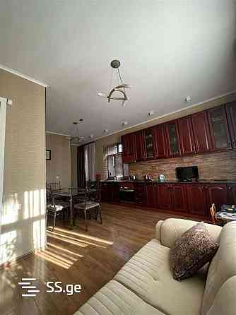 Продам 5-комн. квартиру 220м² 5/6 эт. Тбилиси