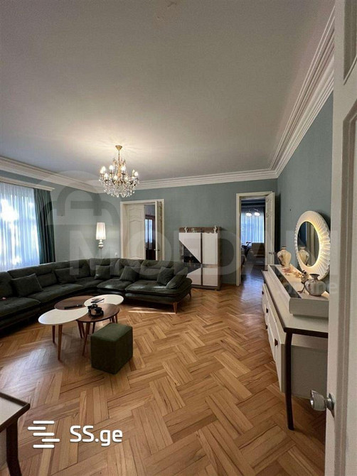 Продам 5-комн. квартиру 220м² 5/6 эт. Тбилиси - изображение 1