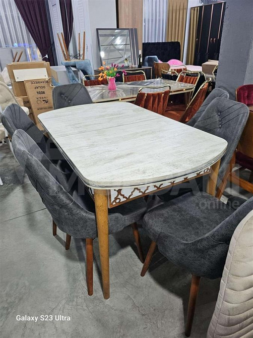 იყიდება მაგიდა სკამებით. თბილისი - photo 1