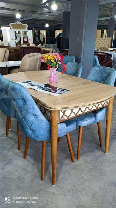 იყიდება მაგიდა სკამებით. თბილისი - photo 1