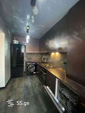 Продам 5-комн. квартиру 127м² 1/9 эт. Тбилиси