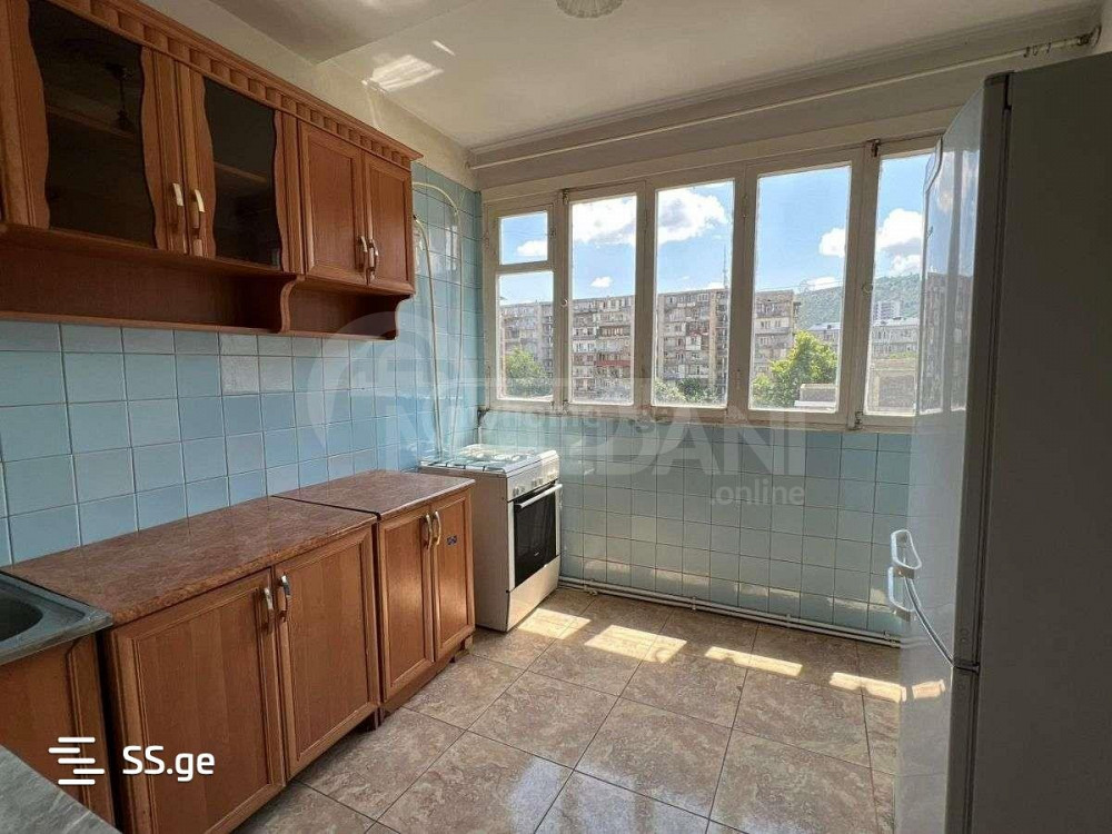 Продам 4-комн. квартиру 140м² 4/16 эт. Тбилиси - изображение 2