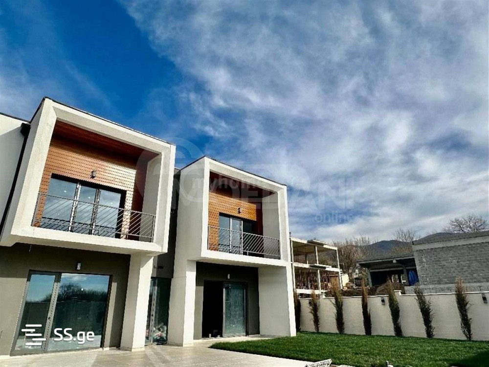 სახლი 240м² თბილისი - photo 1