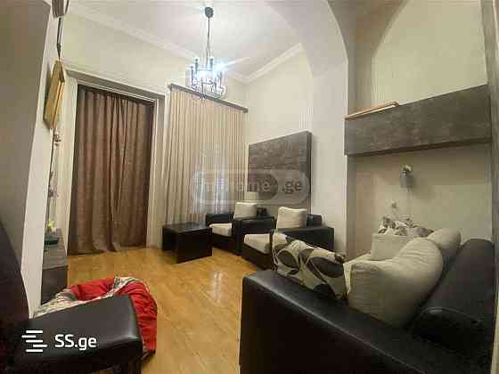 იყიდება 3 ოთახიანი ბინა ჩუღურეთში Тбилиси