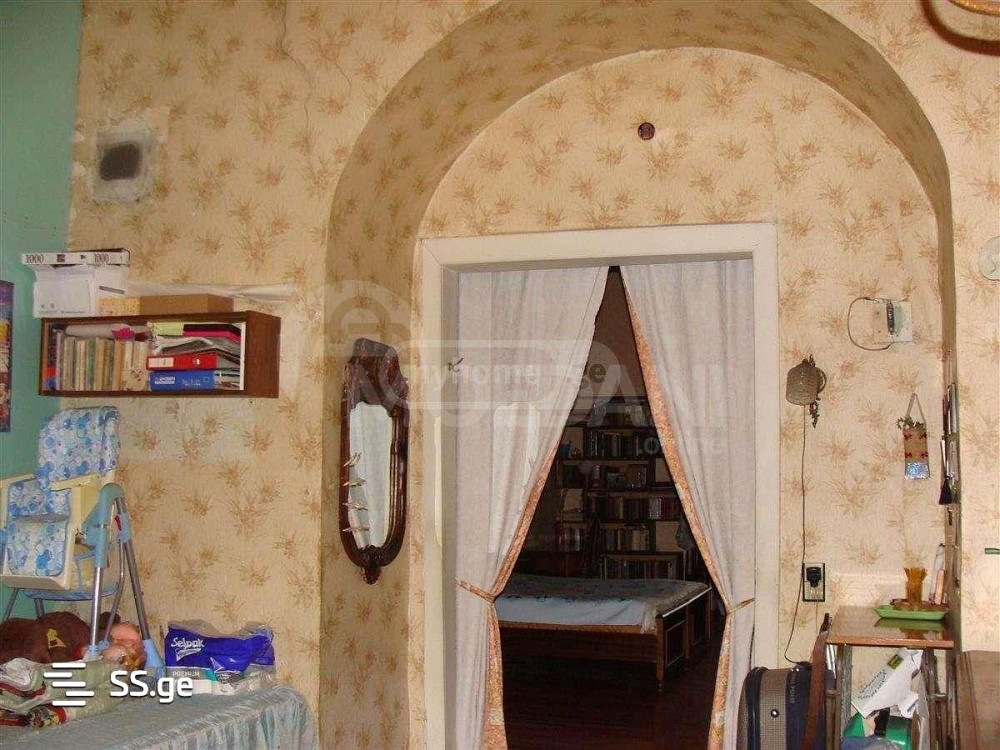 Продам 6-комн. квартиру 140м² 1/2 эт. Тбилиси - изображение 2