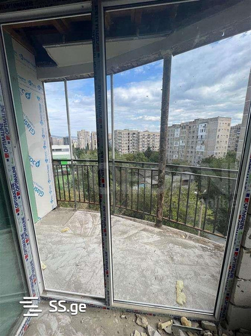 იყიდება 2 ოთახიანი ბინას 36მ² 5/6 სართ თბილისი - photo 1