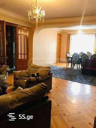 იყიდება 4 ოთახიანი ბინას 140მ² 4/6 სართ თბილისი