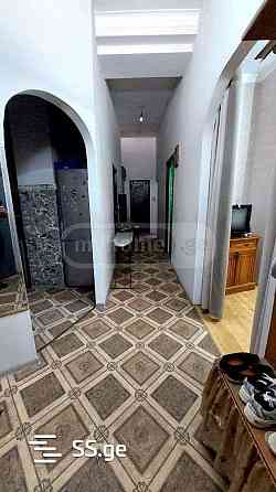 იყიდება 4 ოთახიანი ბინას 70მ² 1/4 სართ თბილისი