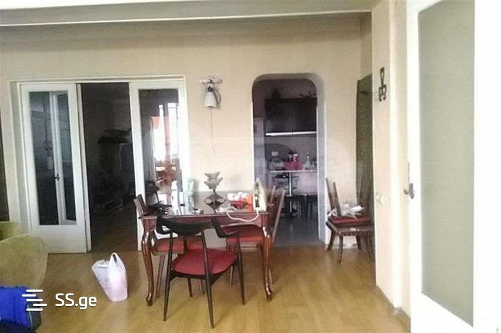 იყიდება 3 ოთახიანი ბინას 90მ² 8/8 სართ თბილისი - photo 1