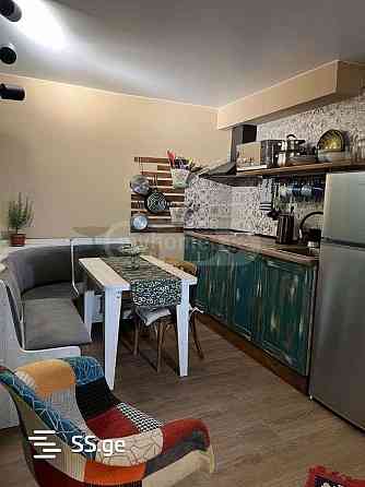 ქირავდება 2 ოთახიანი ბინა 45მ² 1/4 სართ თბილისი