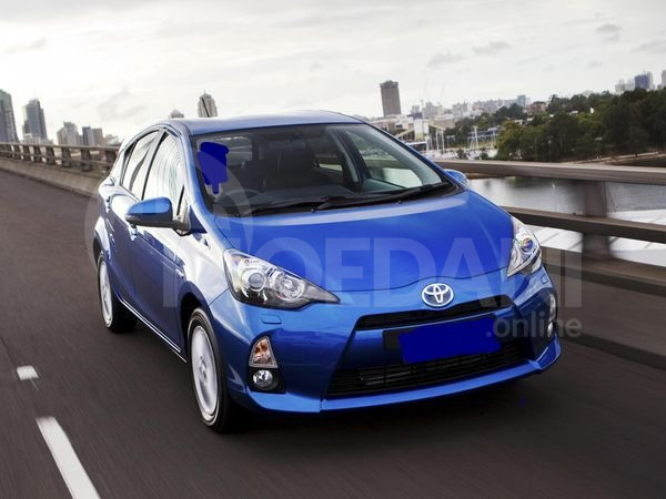 ✅Автомобильные аксессуары Eva предлагает автомобильные аксессуары высочайшего качества - TOYOTA PRIUS C 2013 г. Тбилиси - изображение 1