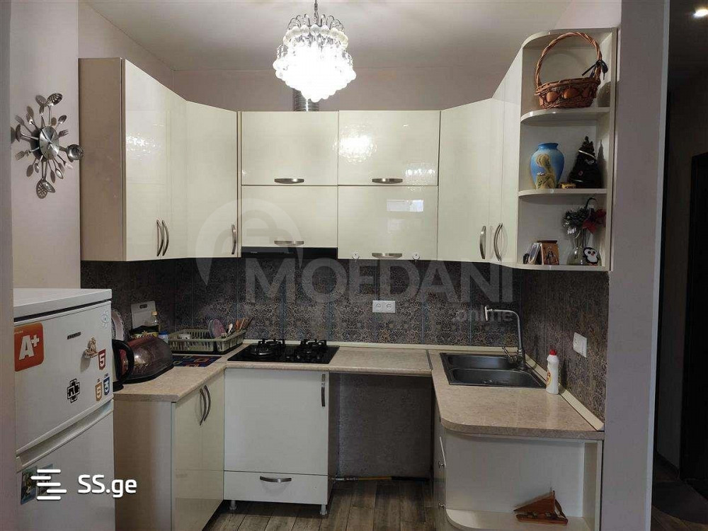 იყიდება 3 ოთახიანი ბინას 61მ² 7/12 სართ თბილისი - photo 1