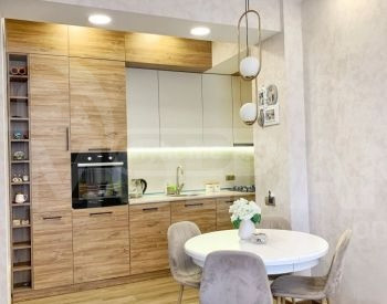 Продам 1-комн. квартиру 64м² 14/19 эт. Тбилиси - изображение 1
