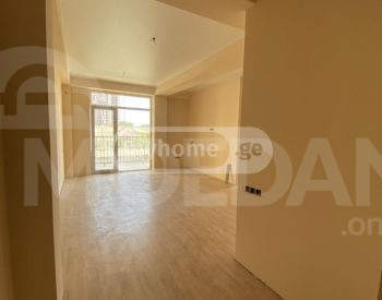 Продам 2-комн. квартиру 92.31м² 2/6 эт. Тбилиси - изображение 2