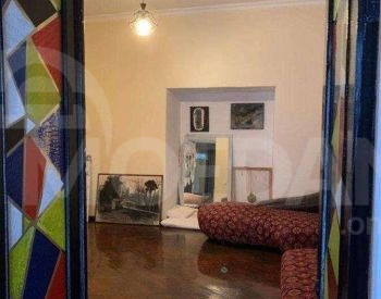 Продам 1-комн. квартиру 60м² 1/3 эт. Тбилиси - изображение 1