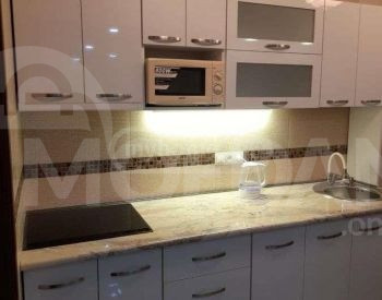 Продам 5-комн. квартиру 47м² 1/5 эт. Тбилиси - изображение 1