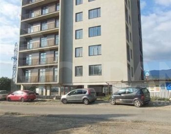 იყიდება 3 ოთახიანი ბინას 64მ² 6/8 სართ თბილისი - photo 1