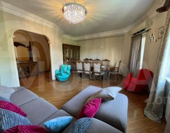 იყიდება 4 ოთახიანი ბინას 135მ² 5/10 სართ თბილისი - photo 1