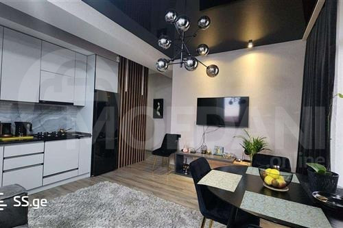 იყიდება 3 ოთახიანი ბინას 70მ² 6/7 სართ თბილისი - photo 1