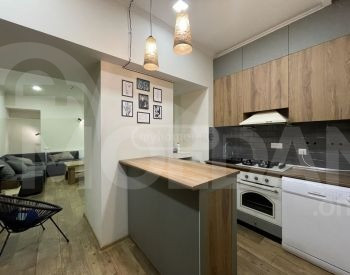 ქირავდება 2 ოთახიანი ბინა 55მ² 1/3 სართ თბილისი - photo 1