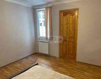 Сдам 3-комн. квартиру 110м² 1/2 эт. Тбилиси