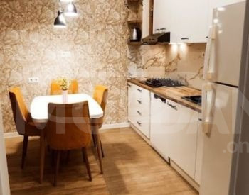 Сдам 3-комн. квартиру 58м² 12/15 эт. Тбилиси - изображение 1