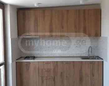 ქირავდება 2 ოთახიანი ბინა 45მ² 5/5 სართ თბილისი