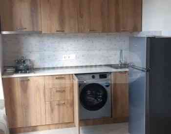 ქირავდება 2 ოთახიანი ბინა 45მ² 5/5 სართ თბილისი