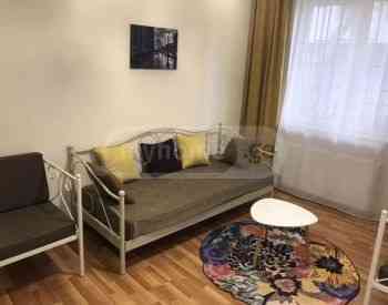 ქირავდება 2 ოთახიანი ბინა 50მ² 1/4 სართ თბილისი