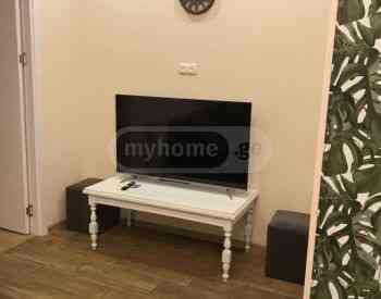 ქირავდება 2 ოთახიანი ბინა 55მ² 1/3 სართ თბილისი