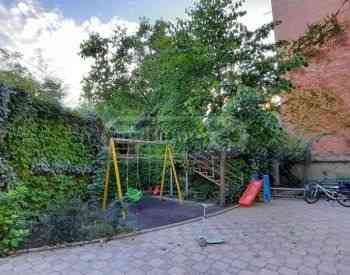 ქირავდება 2 ოთახიანი ბინა 60მ² 2/6 სართ თბილისი