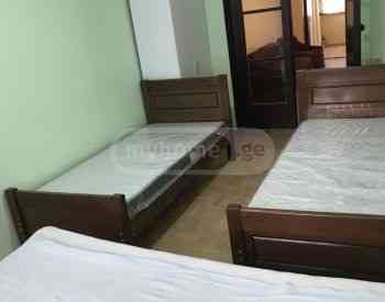 ქირავდება 2 ოთახიანი ბინა 65მ² 3/8 სართ თბილისი