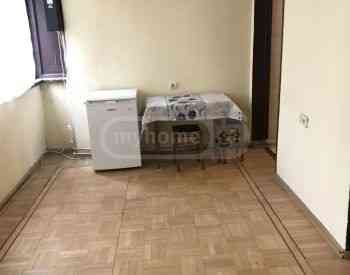 ქირავდება 2 ოთახიანი ბინა 65მ² 3/8 სართ თბილისი