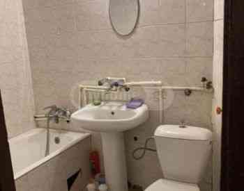 ქირავდება 2 ოთახიანი ბინა 65მ² 3/8 სართ თბილისი