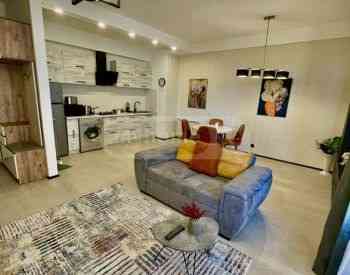 Сдам 2-комн. квартиру 54м² 1/10 эт. Тбилиси