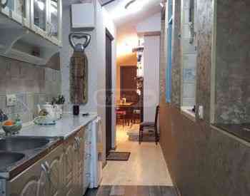 Сдам 2-комн. квартиру 70м² 3/3 эт. Тбилиси