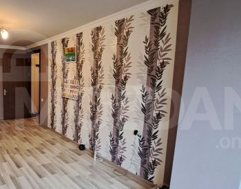 Сдам 1-комн. квартиру 45м² 4/8 эт. Тбилиси - изображение 2