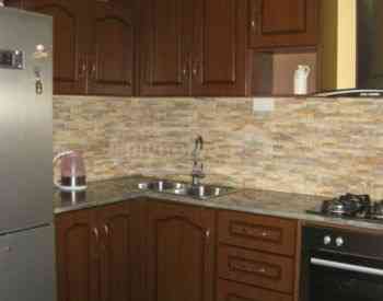 ქირავდება 2 ოთახიანი ბინა 70მ² 8/10 სართ თბილისი