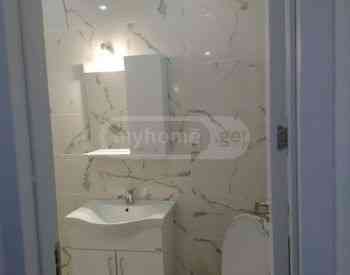 ქირავდება 2 ოთახიანი ბინა 40მ² 3/11 სართ თბილისი